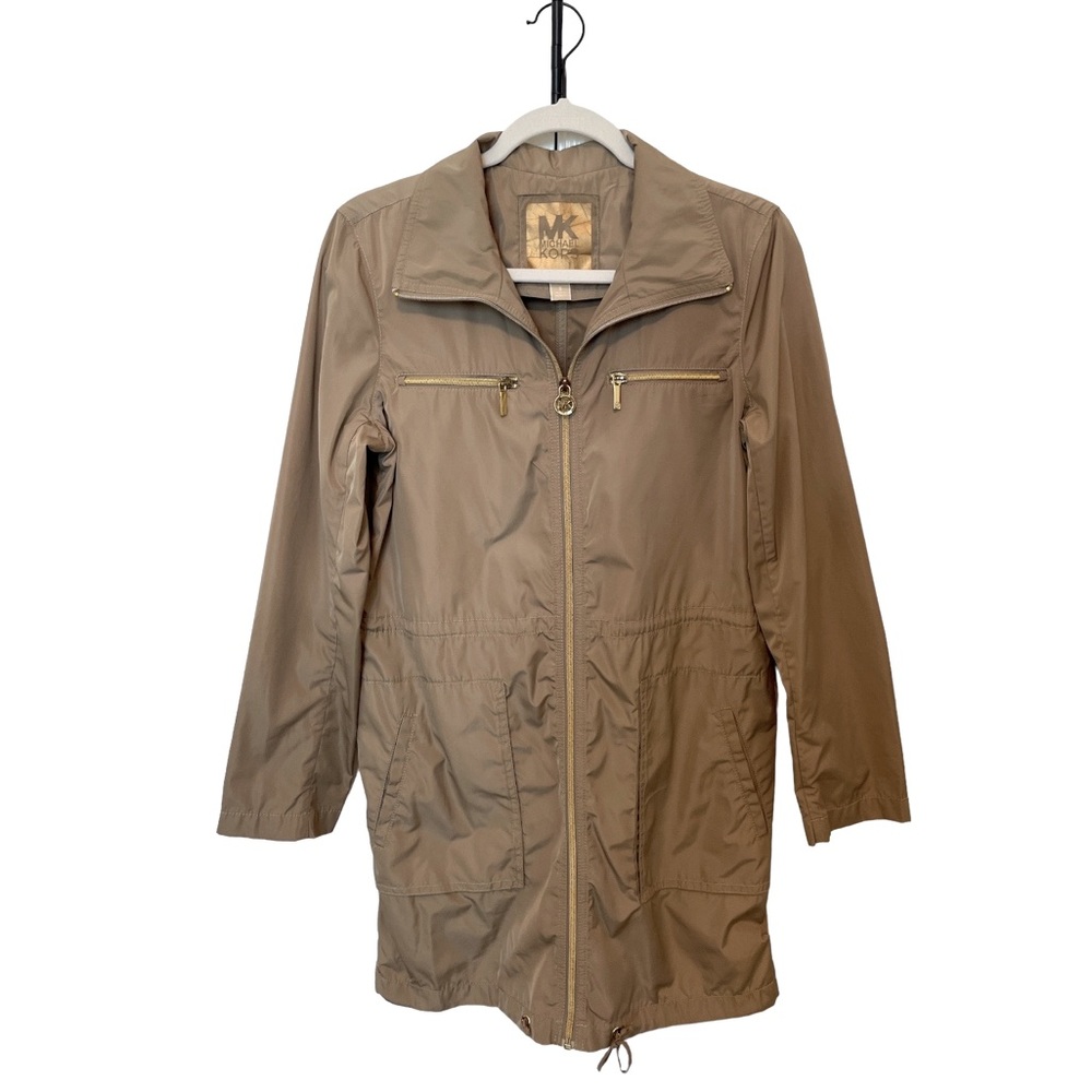 EUC- Michael Kors Beige w/ Gold Accents Rain Coat!